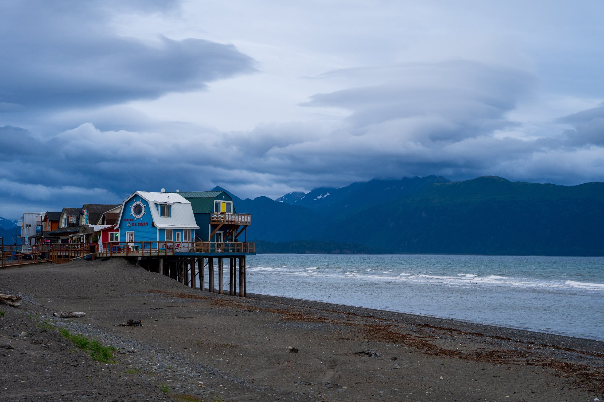 Alaska Lodging Availability: When to Book Before It Sells Out