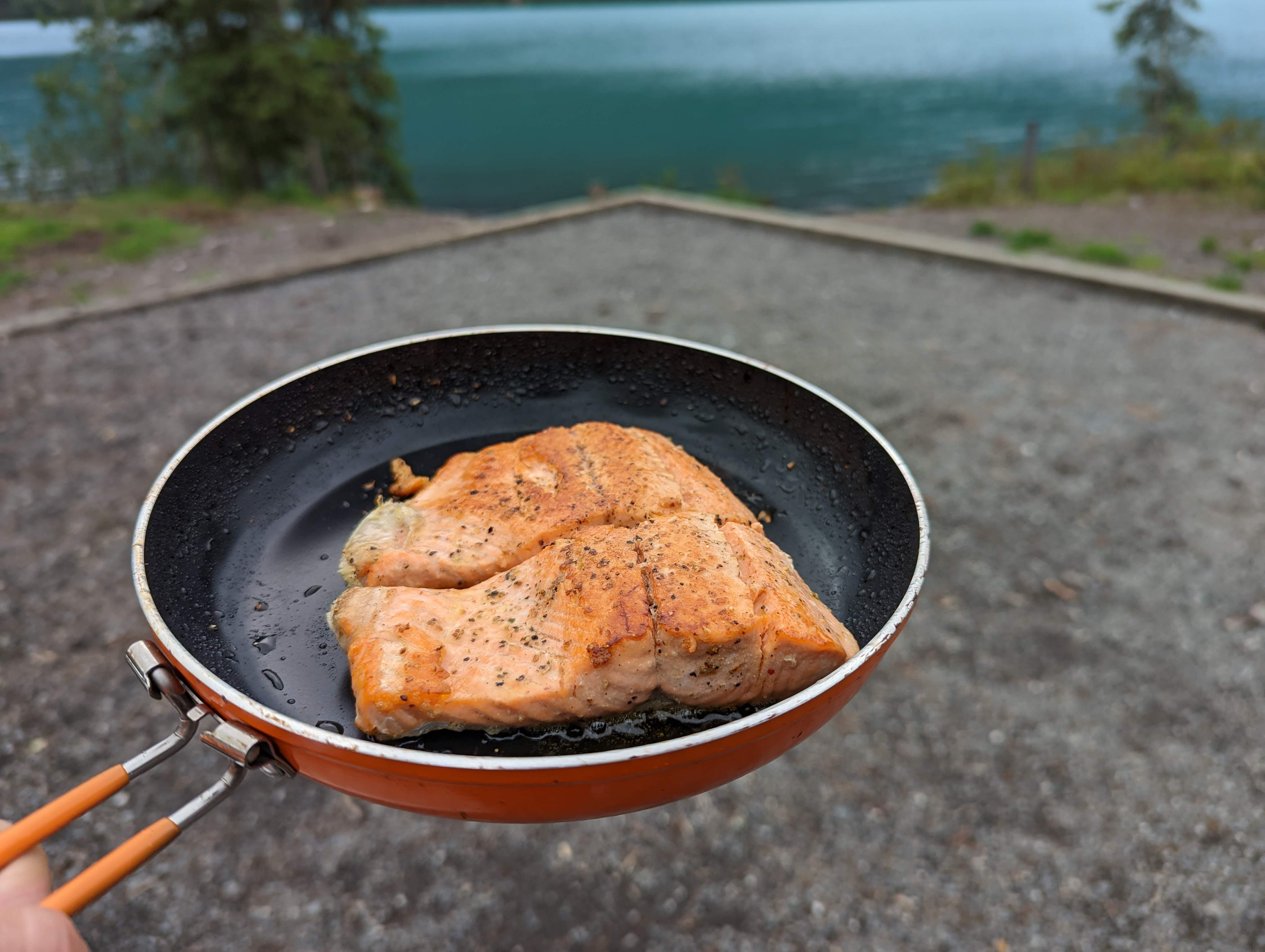 Alaska Shoulder Season: Grocery Logistics & Meal Prep Tips