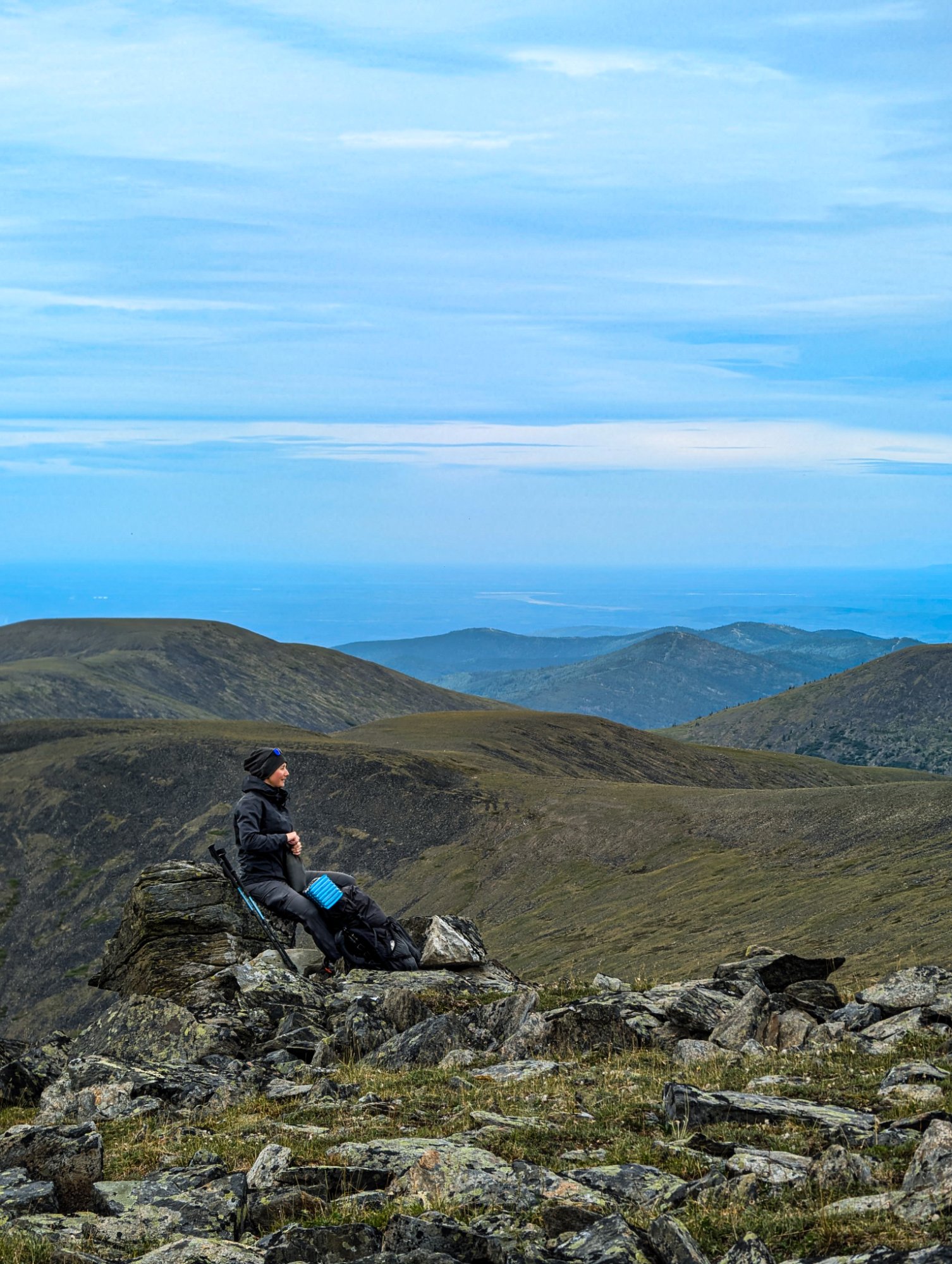 Off-Grid Connectivity: Starlink vs. Satellite Messengers for 2026