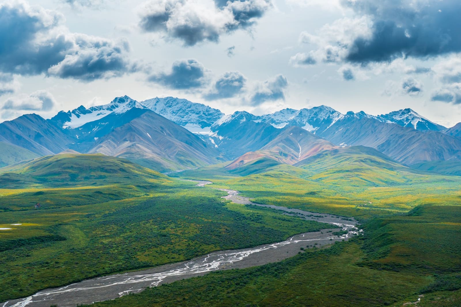 Talkeetna vs Denali: Where to Stay for Your Alaska Trip